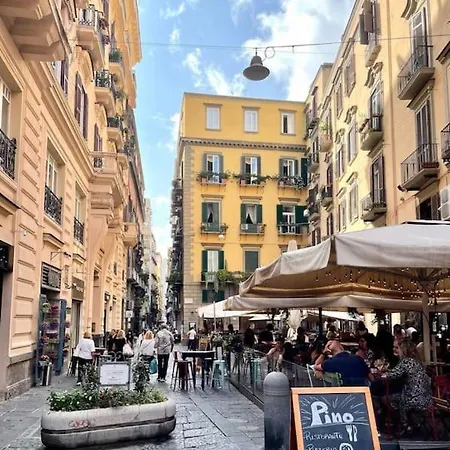 La Nova * Naples